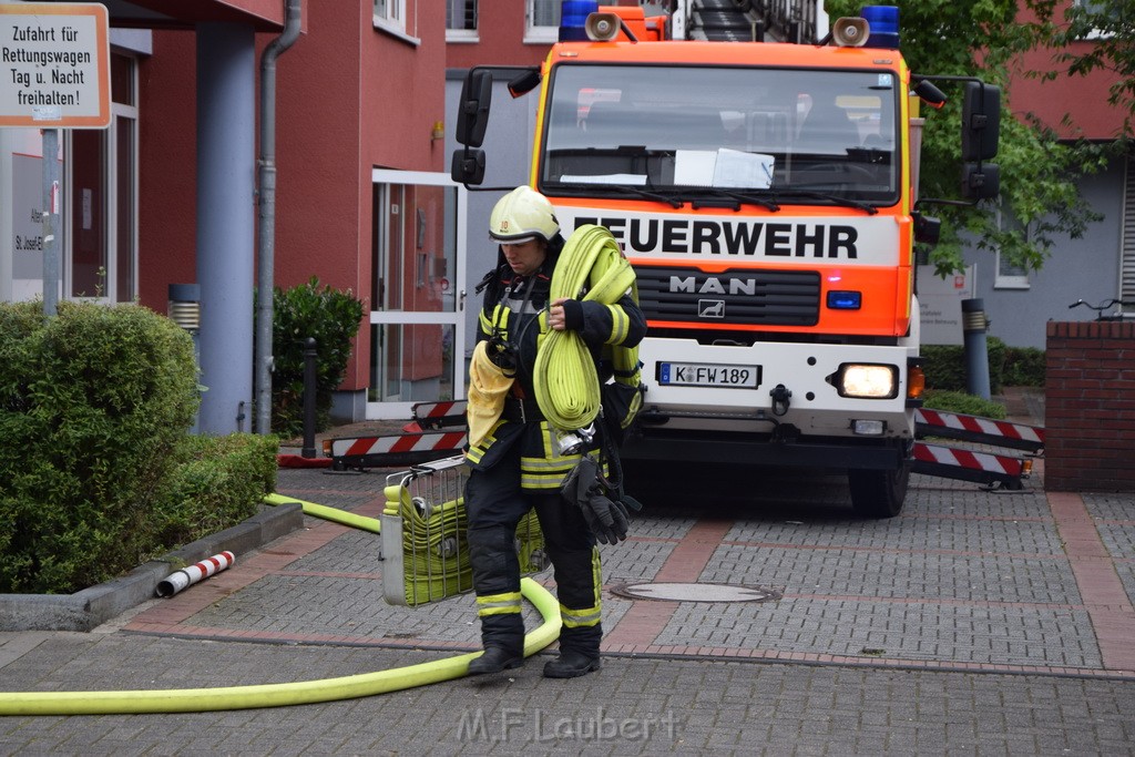 Feuer 2 Y Koeln Muelheim Elisabeth Breuerstr P34.JPG - Miklos Laubert